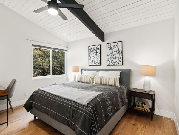 Exceptional Vacation Home in San Diego with Pool 8 Guests