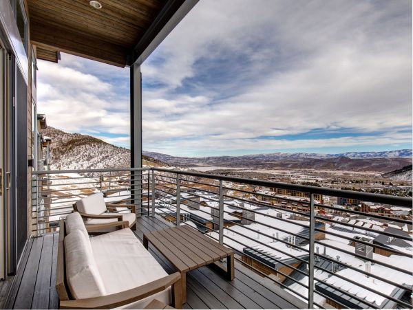 Ski in Ski Out Five Bedroom Penthouse in Park City