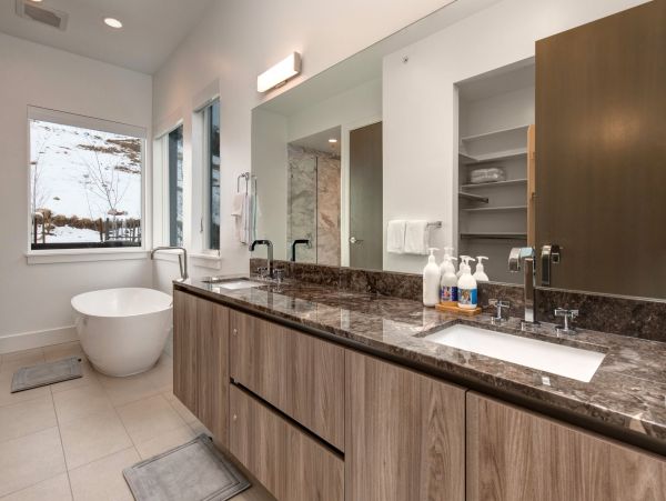 Ski in Ski Out Five Bedroom Penthouse in Park City