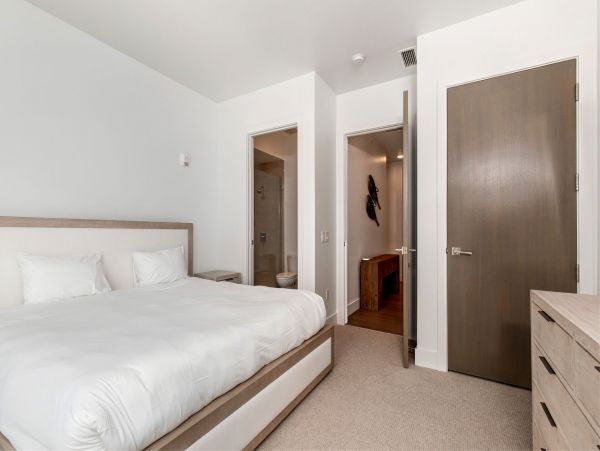 Ski in Ski Out Five Bedroom Penthouse in Park City