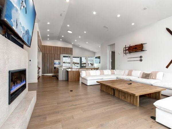 Ski in Ski Out Five Bedroom Penthouse in Park City