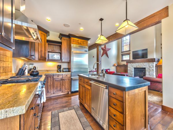 Mountain View Park City Vacation Condo Ski In/Ski Out