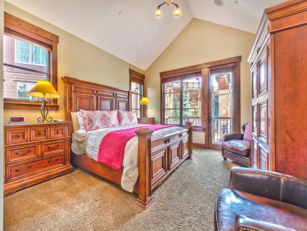 Mountain View Park City Vacation Condo Ski In/Ski Out