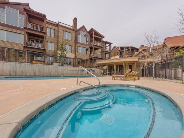 Mountain View Park City Vacation Condo Ski In/Ski Out
