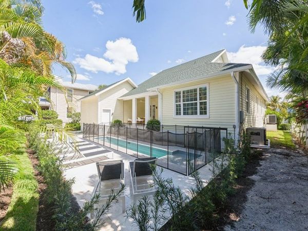 Short Walk to Beach Naples Vacation Home Private Pool