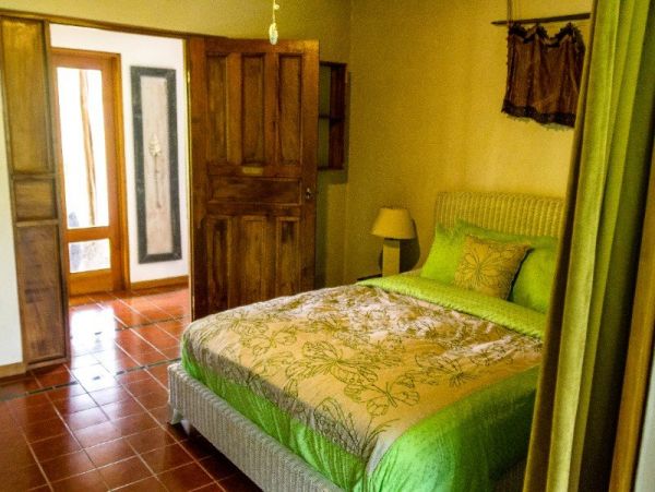 Costa Rica 5 Bedroom Vacation Home with Pool