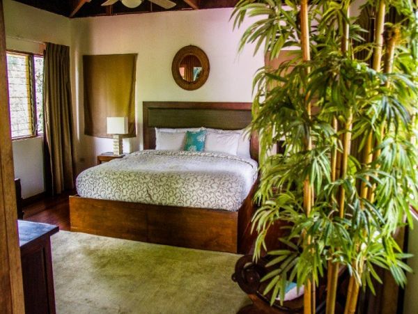 Costa Rica 5 Bedroom Vacation Home with Pool