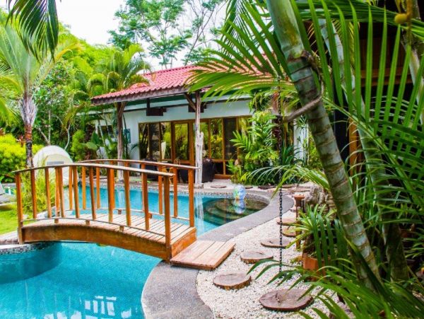 Costa Rica 5 Bedroom Vacation Home with Pool