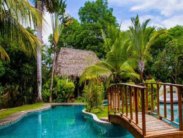 Costa Rica 5 Bedroom Vacation Home with Pool
