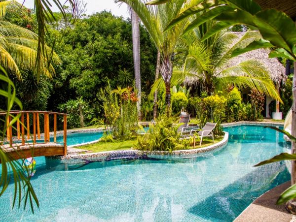 Costa Rica 5 Bedroom Vacation Home with Pool
