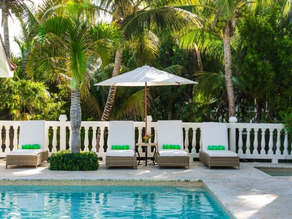 Luxury Vacation Rental on Turks and Caicos with Pool