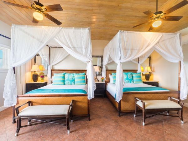 Luxury Vacation Rental on Turks and Caicos with Pool