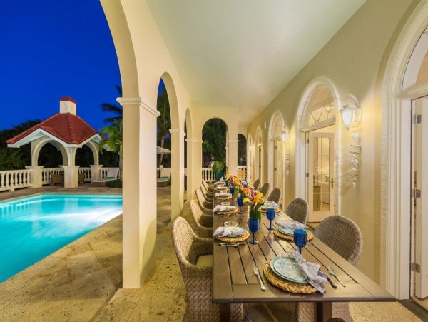 Luxury Vacation Rental on Turks and Caicos with Pool