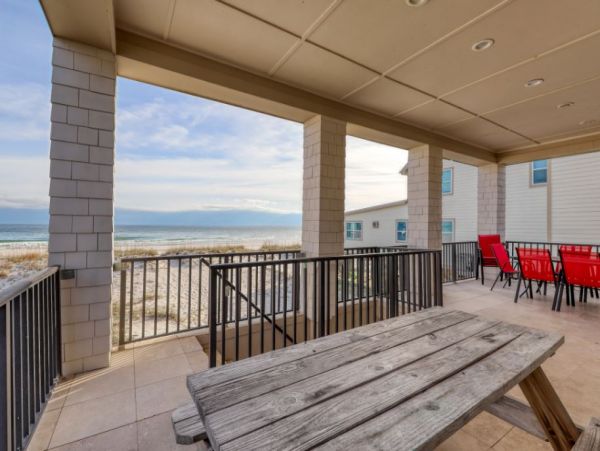 On Beach Gulf Shores Vacation Home