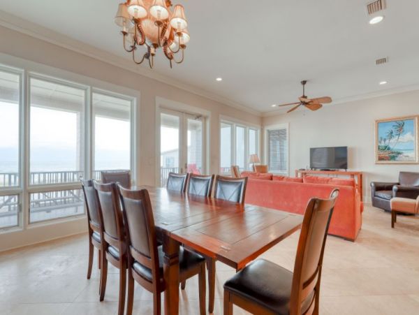 On Beach Gulf Shores Vacation Home