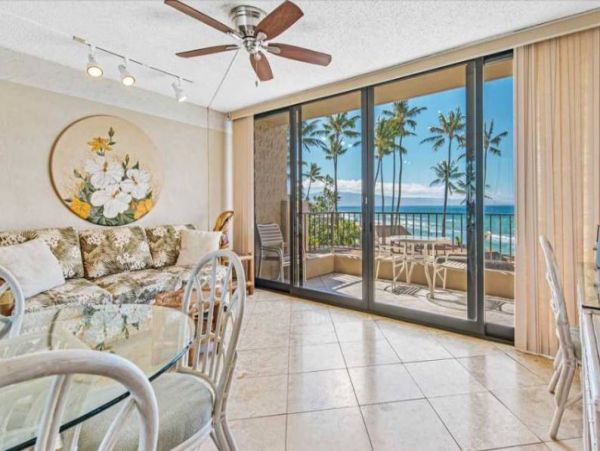 On Beach Kaanapali Vacation Condo One Bedroom
