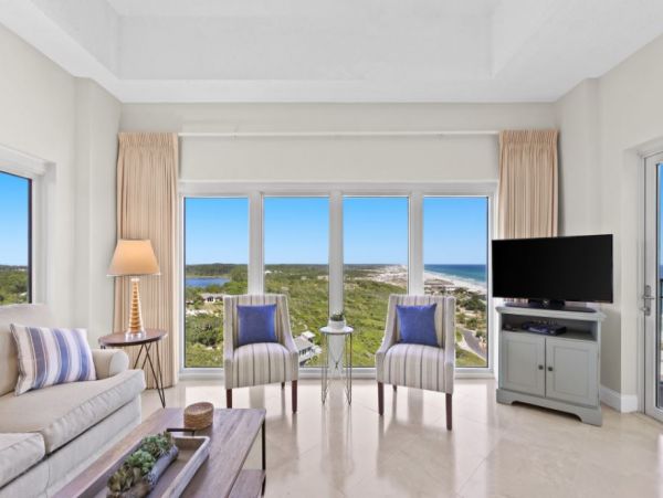 Short Walk to Beach Miramar Vacation Condo with pool.