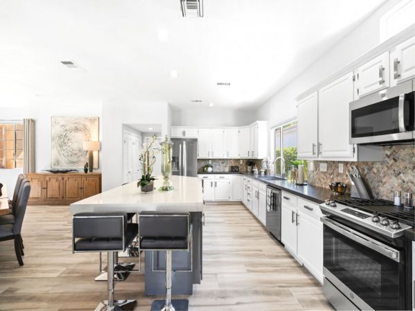 La Quinta Home 990594