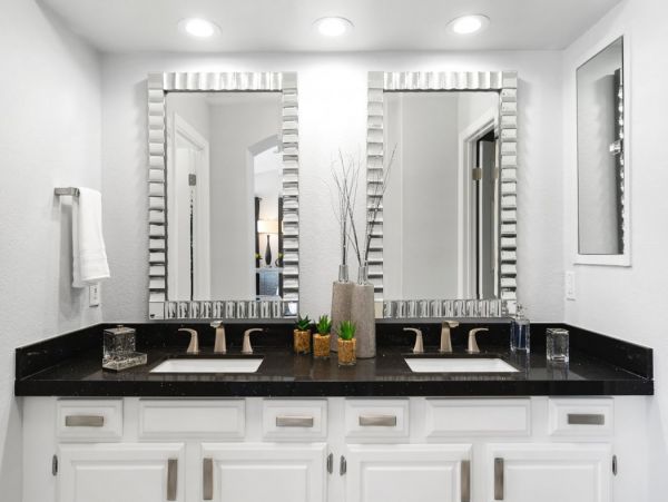La Quinta Home 990594