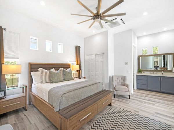 La Quinta Home 990594