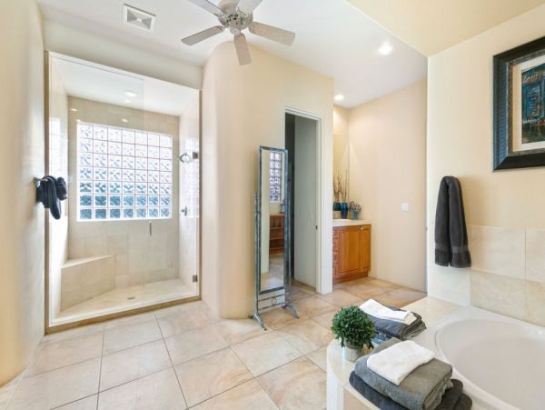 Luxury 4 Bedroom Home Private Pool & Spa