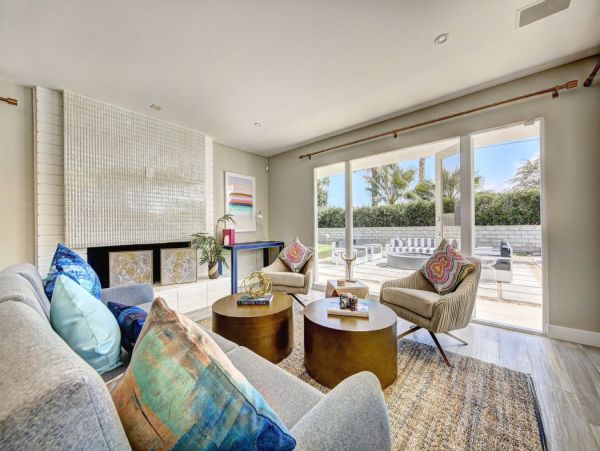 Palm Desert Home 990606