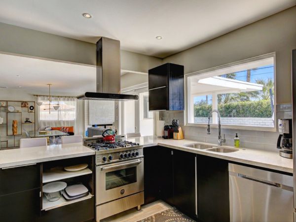 Palm Desert Home 990606