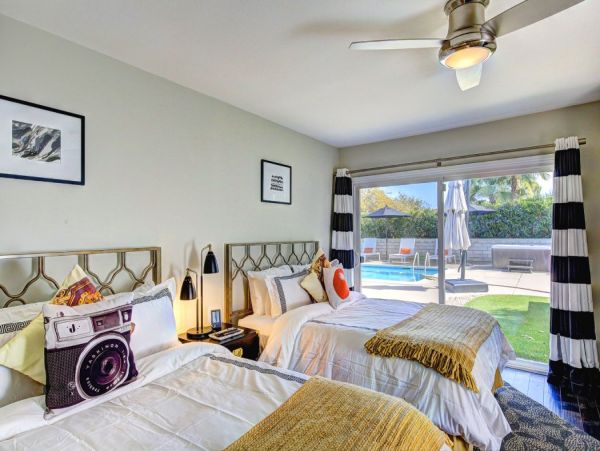 Palm Desert Home 990606