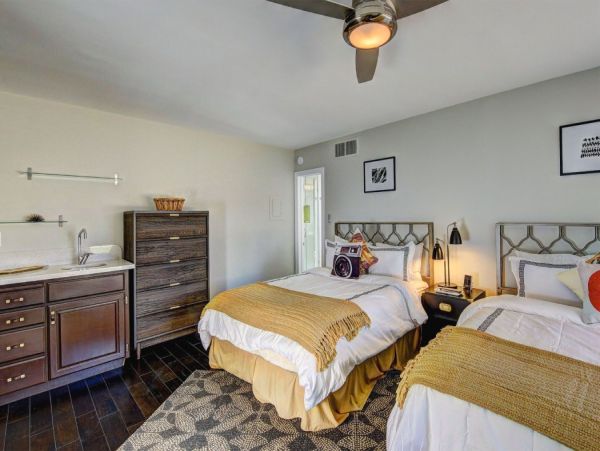 Palm Desert Home 990606
