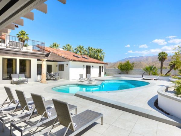 Palm Desert Home 990607