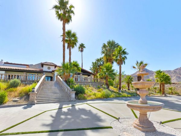 Palm Desert Home 990607