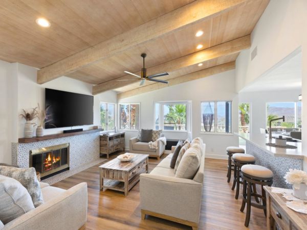 Palm Desert Home 990607