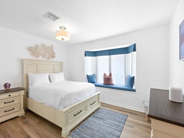 Palm Desert Home 990607