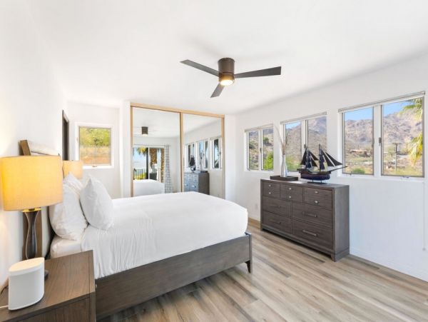 Palm Desert Home 990607