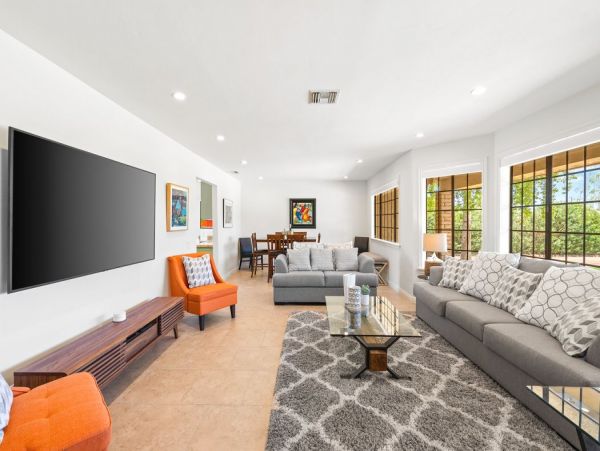 Five Bedroom Pure luxury Estate  Views, Pool Luxury