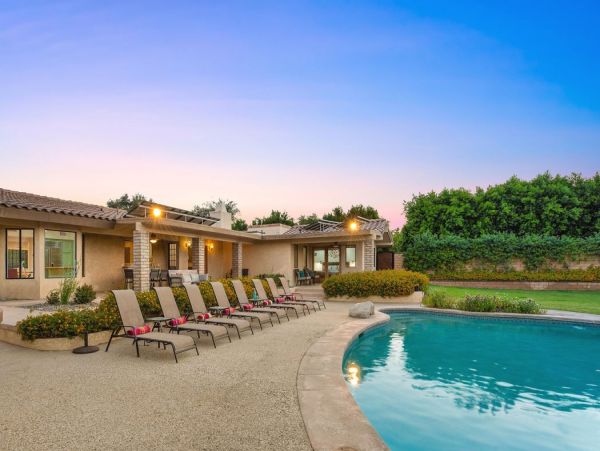 Five Bedroom Pure luxury Estate  Views, Pool Luxury