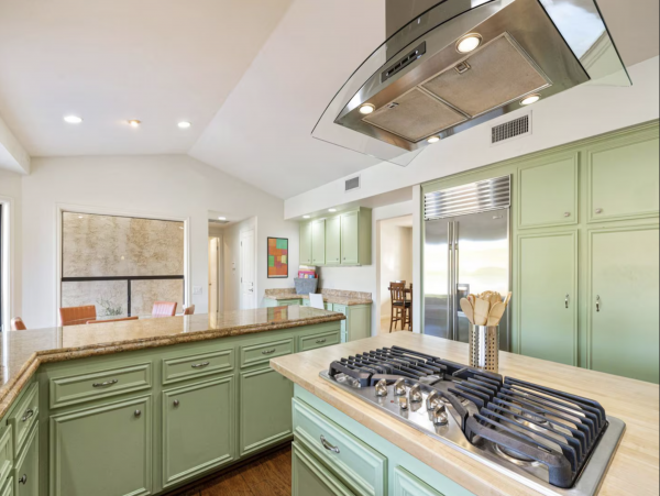 Five Bedroom Pure luxury Estate  Views, Pool Luxury