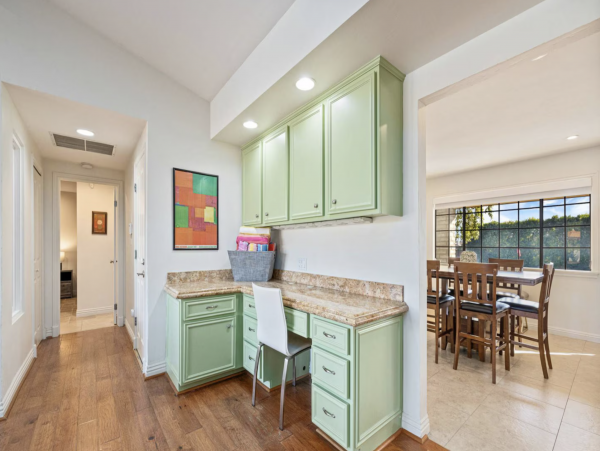 Five Bedroom Pure luxury Estate  Views, Pool Luxury