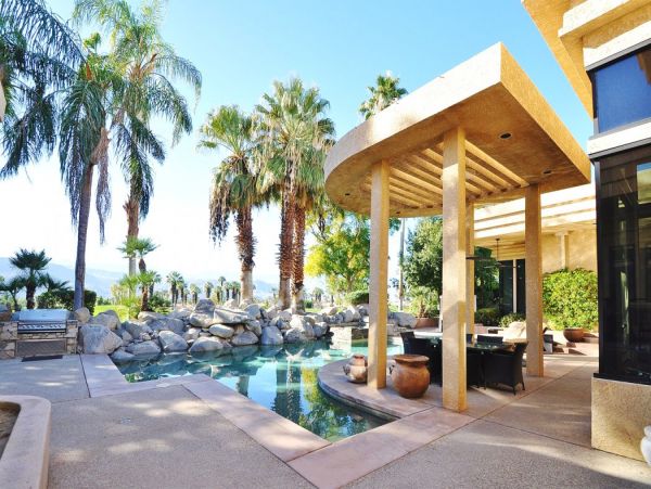 Palm Desert Home 990612