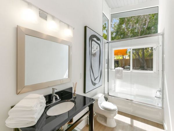 Palm Desert 4 Bedroom Home with Pool & Spa