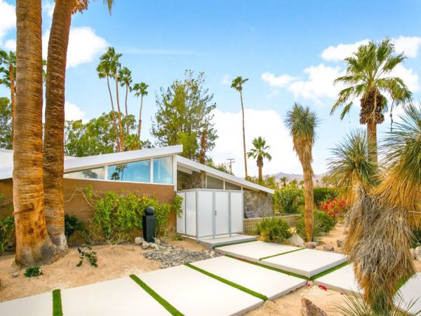 Palm Desert 4 Bedroom Home with Pool & Spa