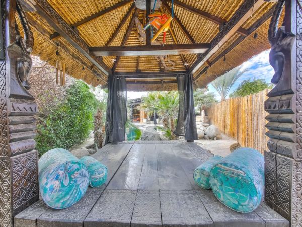 Palm Desert Home 990614