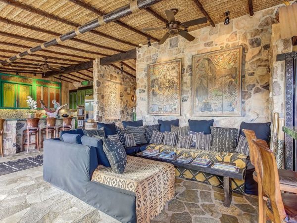 Palm Desert Home 990614