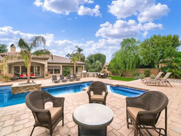 Palm Desert Home 990615