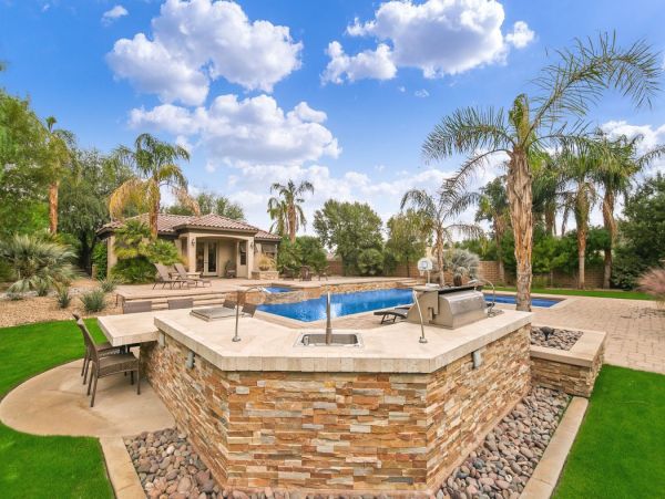 Palm Desert Home 990615