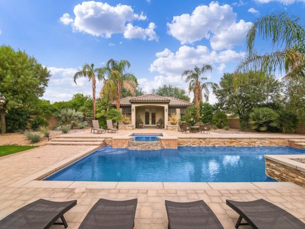 Palm Desert Home 990615
