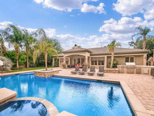 Palm Desert Home 990615