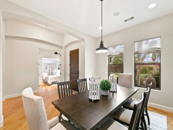 Palm Desert Home 990615