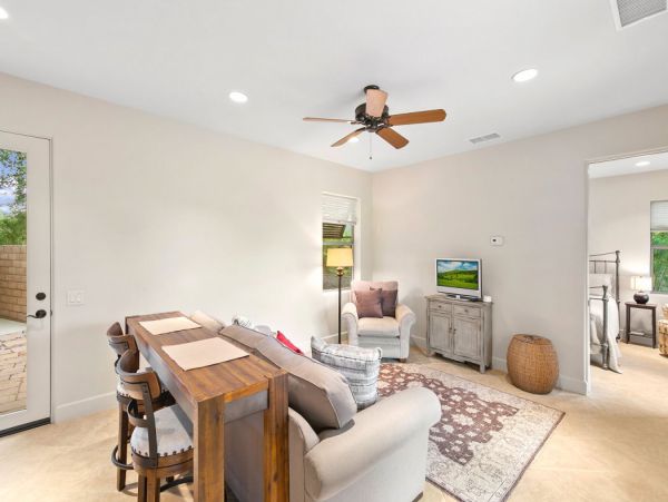 Palm Desert Home 990615