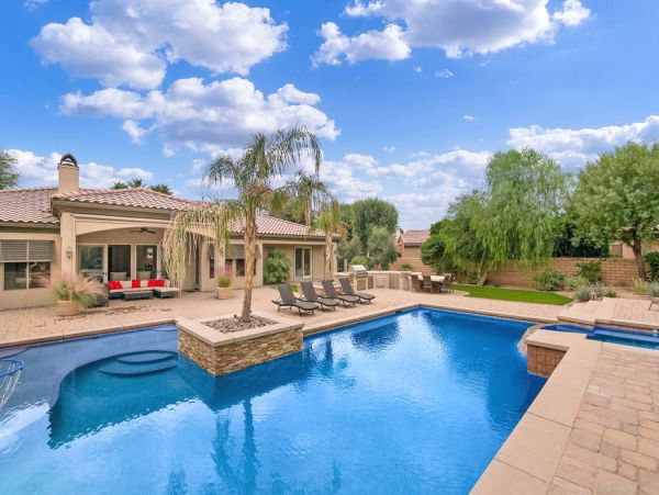 Palm Desert Home 990615